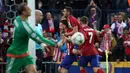 Saul Niguez merayakan golnya ke gawang Bayern Munchen pada leg pertama semifinal Liga Champions di Stadion Vicente Calderon, Madrid, Kamis (28/4/2016) dini hari WIB. (AFP/Cesar Manso)