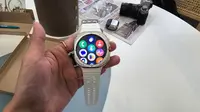 Samsung Galaxy Watch Ultra, Jam Tangan Premium Samsung dengan Fitur Galaxy AI. (Liputan6.com/ Agustin Setyo Wardani)