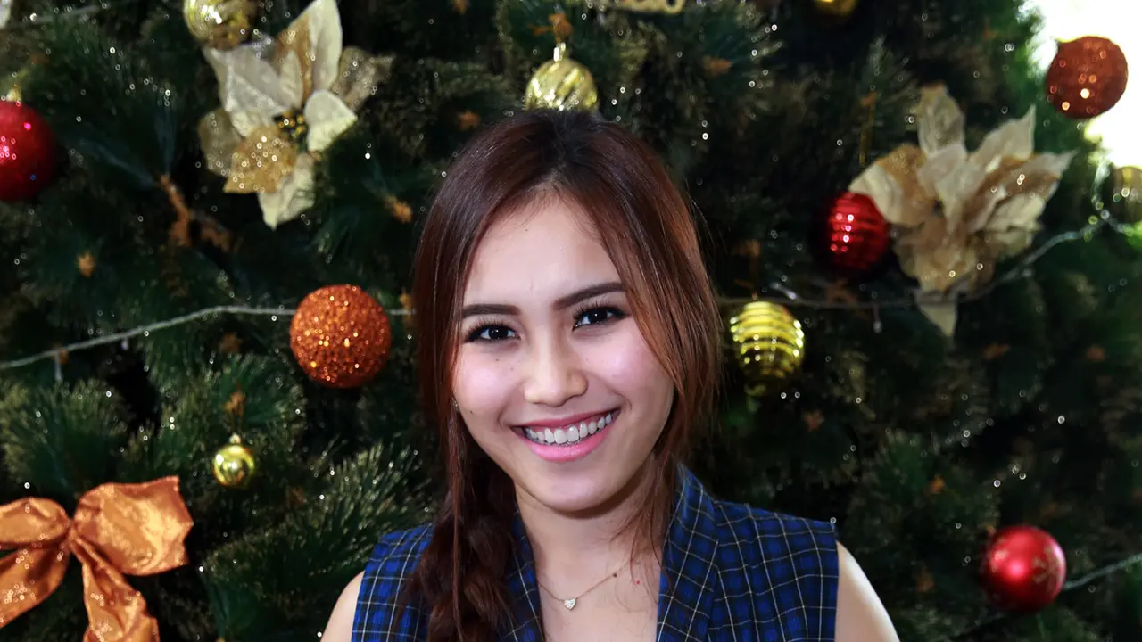 [Bintang] Ayu Ting Ting