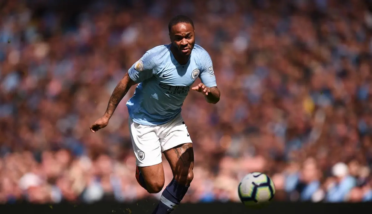 6. Raheem Sterling (Man City) - 17 gol dan 10 assist (AFP/Oli Scarff)