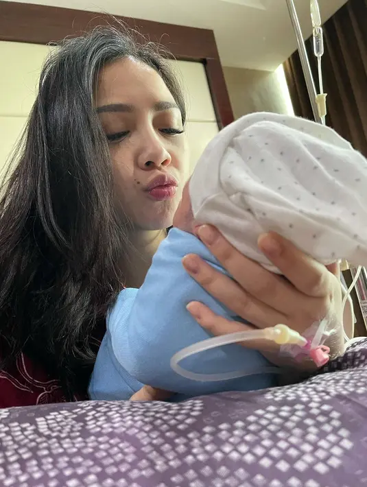 Raffi Ahmad dan Nagita Slavina (Instagram/raffinagita1717)