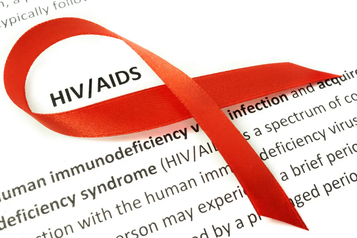 Okamoto Luncurkan kondom 0.03 Hyaluronic Acid untuk Peringati Hari AIDS Sedunia (Desinger491/Shutterstock)