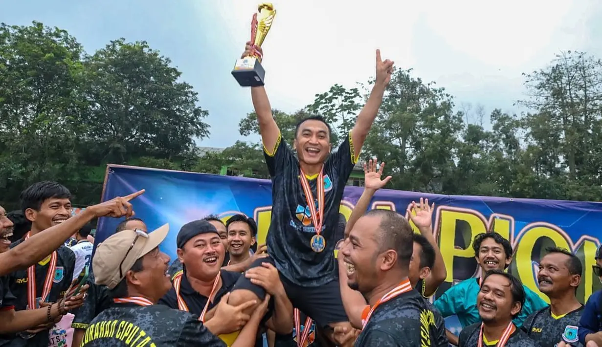 Bahkan, Rico Ceper menyebut piala dunia kali ini menjadi yang termahal lantaran diselenggarakan di Qatar. (https://www.instagram.com/p/ClDyUv3vUxj/)