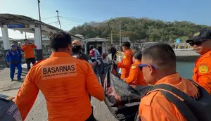 Mayat Mengambang di Pelabuhan Lembar, SAR: Bukan Korban KMP Putri Yasmin