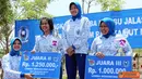 Citizen6, Surabaya: Pemenang Juara pertama, kedua dan ketiga, pemberian hadiah diberikan langsung oleh Ketua Pengurus Gabungan Jalasenastri Korps Marinir, Ny. Meidy Astusti A. Faridz Washington. (Pengirim: Budi Abdillah). 