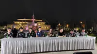Sesi konferensi pers sebelum pertandingan uji coba pramusim antara Persis Solo melawan klub Liga Korea Selatan, Jeonbuk Hyundai Motors, pada Jumat (16/6/2023). (Bola.com/Radifa Arsa)