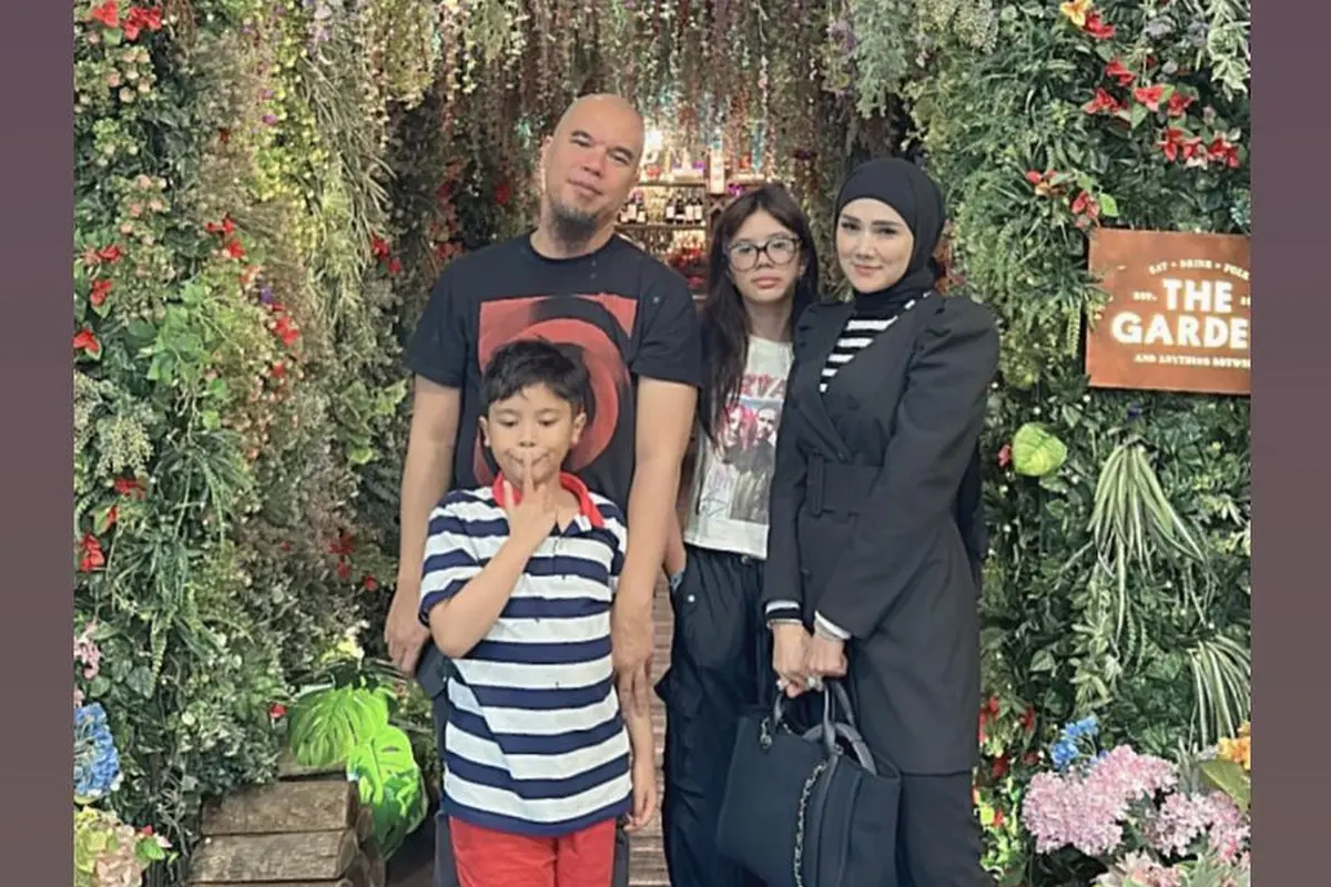 Ahmad Dhani, Mulan Jameela dan anak-anak
