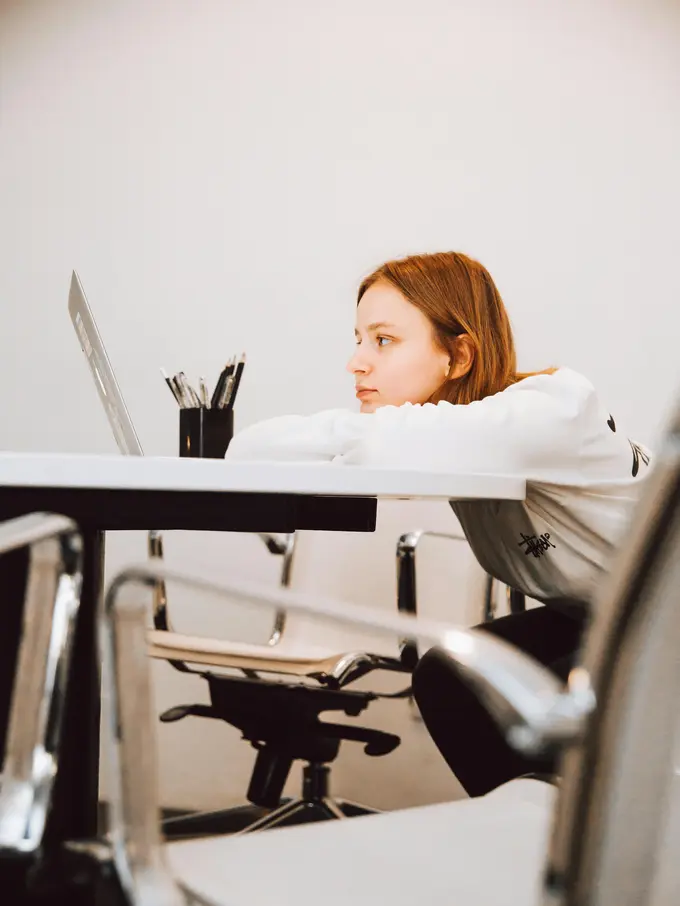 Kepikiran Resign? Pertimbangkan Hal Penting Ini Biar Tak Salah Ambil Keputusan