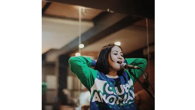 Lama Tak Muncul di Layar Kaca, Ini 7 Potret Terbaru Astrid Sartiasari
