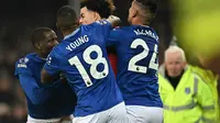 Everton Vs Liverpool Diwarnai Perkelahian Antarpemain, Van Dijk Tuduh Doucoure Sengaja Memprovokasi Suporter