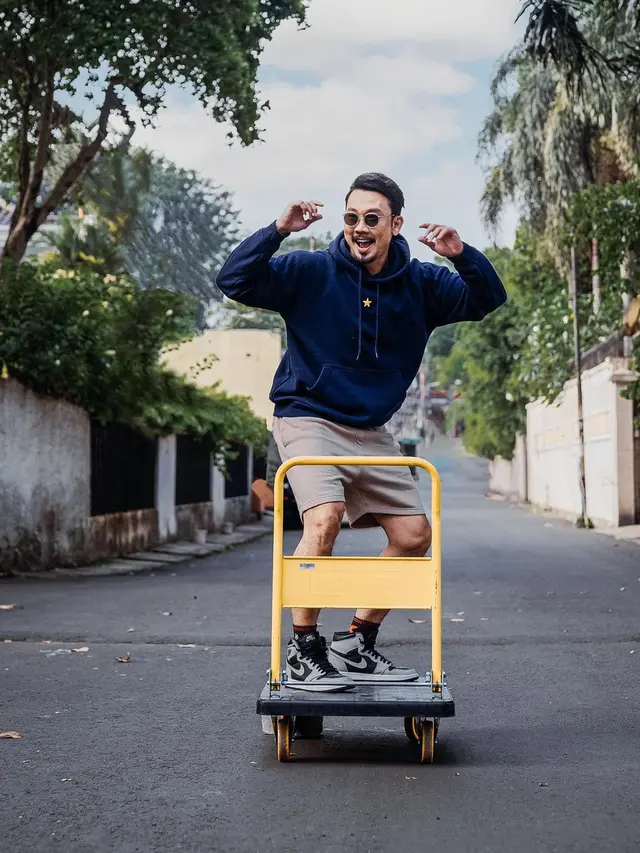 Denny Sumargo