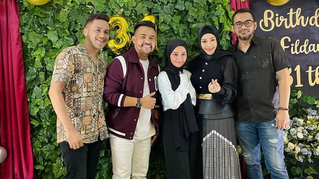 Pesta ulang tahun Fildan ke-31 (Foto: Instagram @da4_fildan)