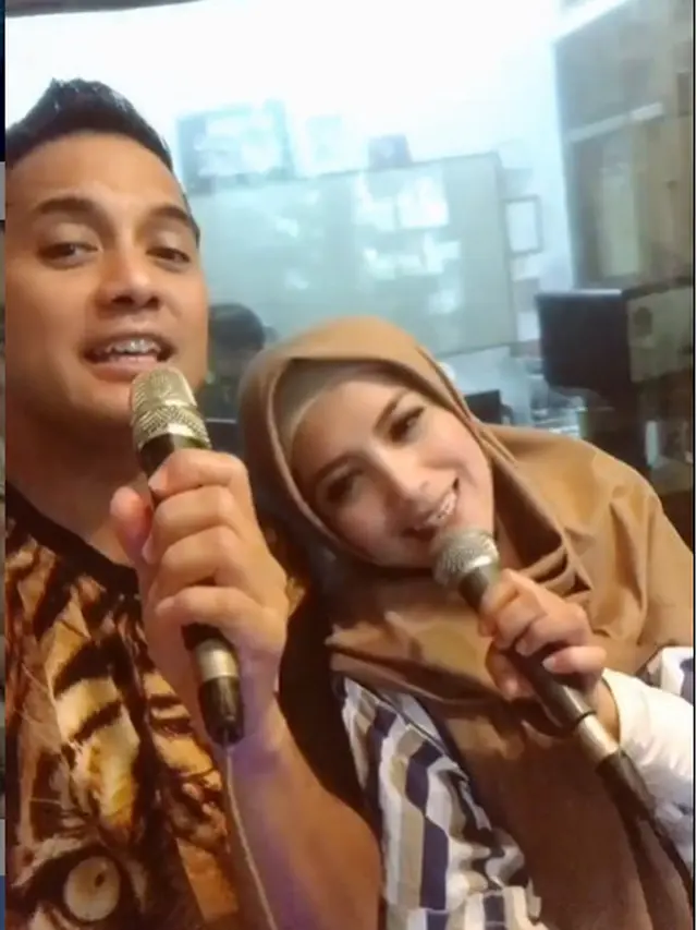 Lagunya Kembali Viral, Ini 6 Potret Fatur dan Nadila Pasangan Duet Era 90-an