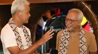 Momen Langka Iwan Fals Bertemu Ganjar Pranowo, Manggung Bareng Nyanyi Lagu Bento