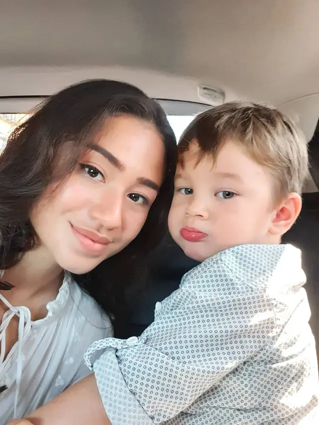 6 Potret Terbaru Agesh Palmer, Mantan Istri Kevin Kambey 'Anak Langit'