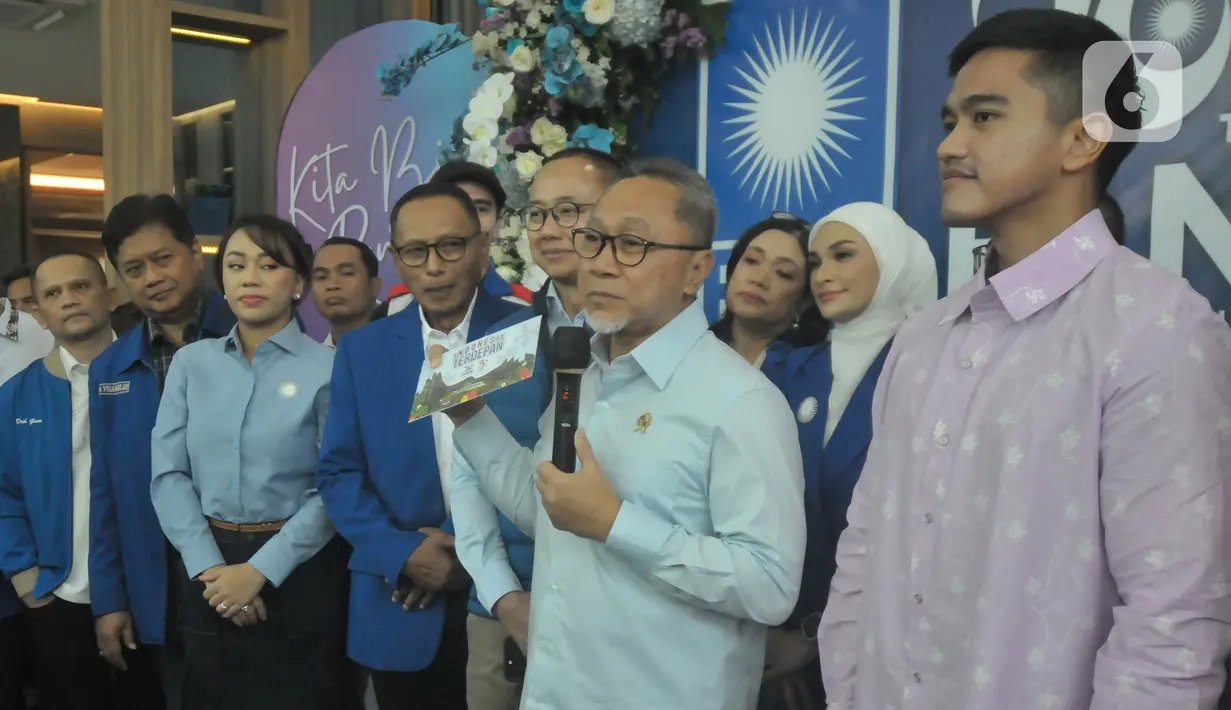 Dalam kesempatan tersebut, putra bungsu Presiden Joko Widodo (Jokowi) itu juga ditawari oleh Zulkifli Hasan untuk maju sebagai calon gubernur Jawa Tengah. (merdeka.com/Imam Buhori)