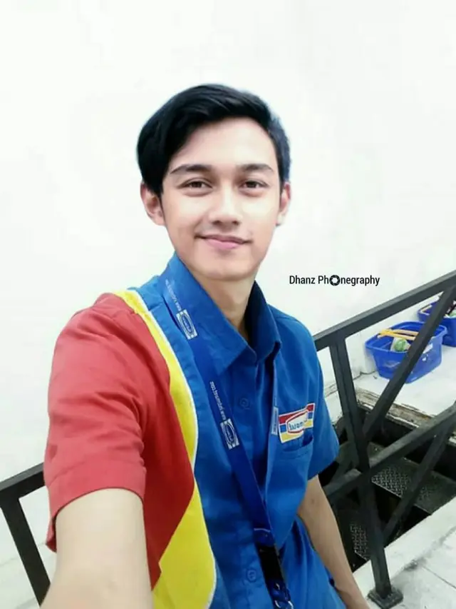 6 Editan Foto Aktor Hits Indonesia Jadi Pegawai Minimarket Ini Bikin Ngakak