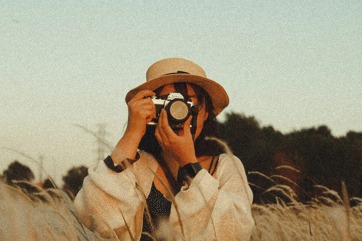 Kisah Pilu Fotografer Perempuan Afghanistan Tinggalkan Negaranya hanya Berbekal Kamera