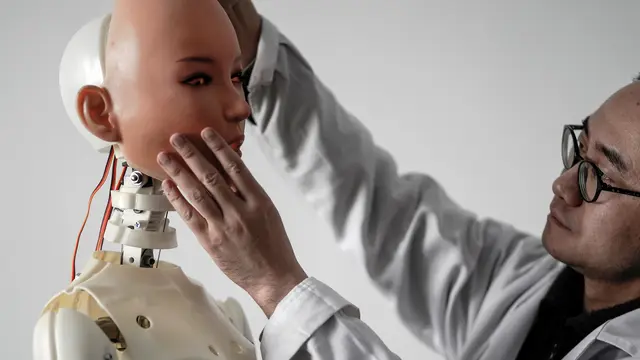 Mengintip Pabrik Pembuatan Boneka Seks di China