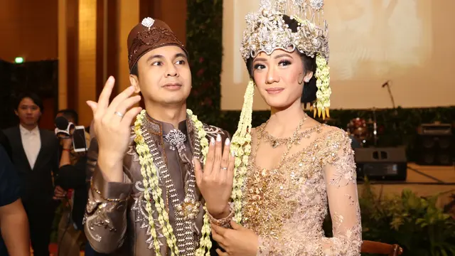 [Bintang] Pernikahan Raditya Dika dan Anissa Aziza