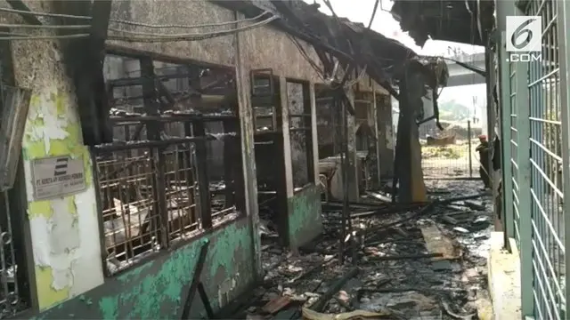 Stasiun Klender Sudah Dilintasi Kereta Api