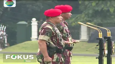 Serah terima jabatan yang berlangsung di Markas Komando (Mako) Kopassus, Cijantung, Jakarta Timur diwarnai sejumlah atraksi prajurit Kopassus yang menakjubkan.