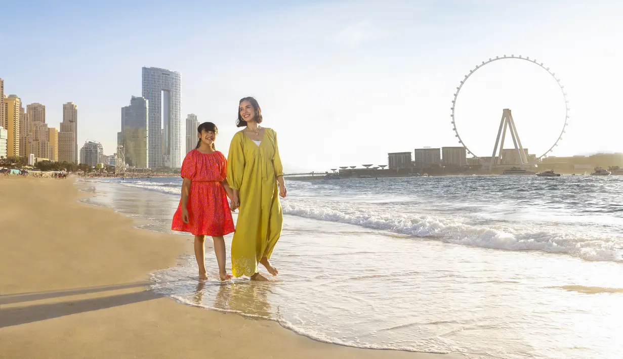 Marsha Timothy dan Jizzy, putrinya, mengunjungi Caña by Tamoka saat menjadi bintang iklan kampanye wisata terbaru Dubai. (dok. DET)