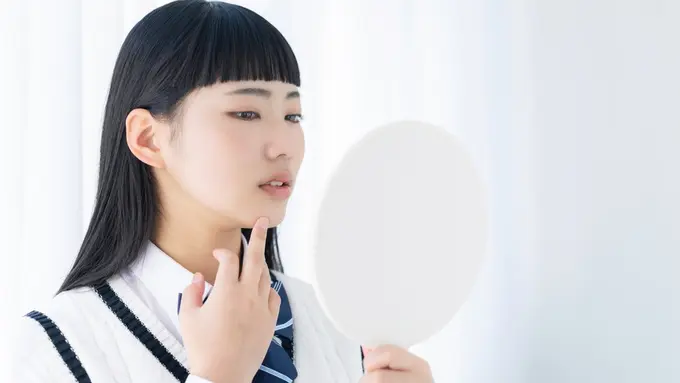 Wajah Bruntusan pada Remaja Sering Bikin Galau, Ternyata Begini Cara Mengatasinya