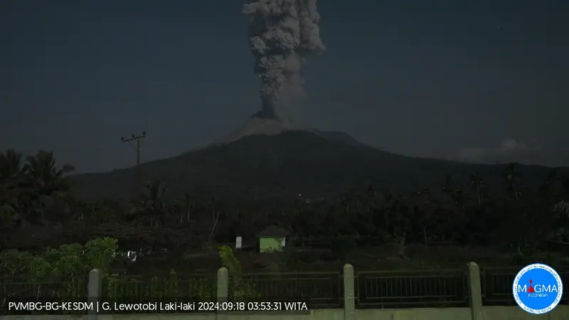 Gunung Lewotobi Laki-laki