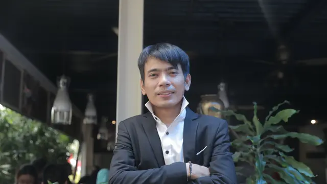 Tak Cuma Anak Mendiang Deddy Dores, 5 Artis Ini Juga Jadi Ojek Online