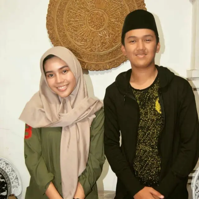 5 Potret Fay Nabila saat Pakai Hijab, Bikin Pangling