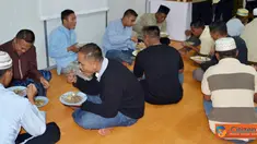 Citizen6, Kongo: Menurut Letkol Czi Widiyanto  acara buka puasa seperti ini merupakan momentum yang sangat penting guna memupuk rasa kebersamaan antar  rekan. (Pengirim: Badarudin Bakri)
