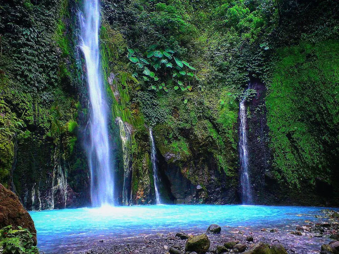 Air Terjun Dua Warna, Sumatera Utara. (Sumber Foto: suryadi_tjia/Instagram)