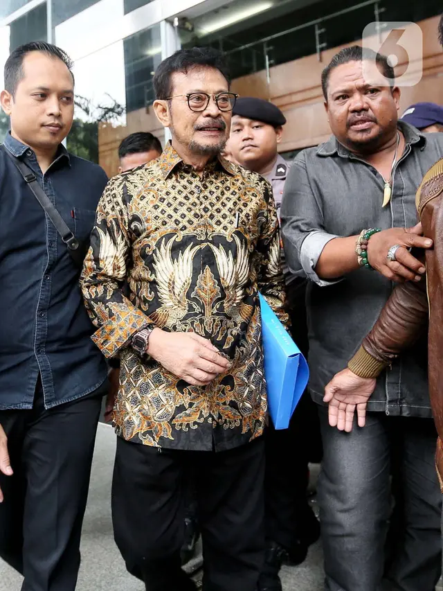 Mantan Mentan Syahrul Yasin Limpo Jalani Sidang Dakwaan Dugaan Korupsi