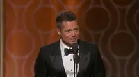 Brad Pitt dalam Golden Globe Awards  2017 (Twitter)