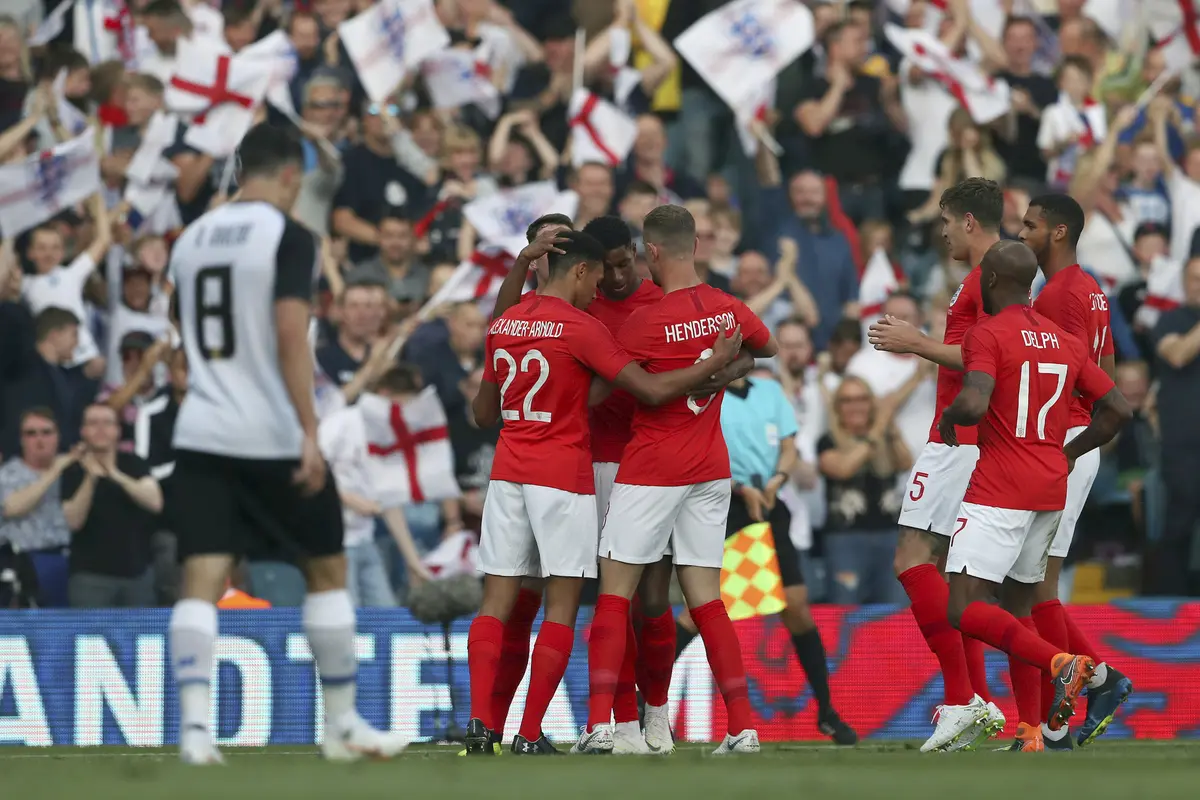 Inggris, Kosta Rika, Laga Uji Coba