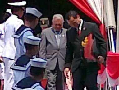 Citizen6: Kapal Landing Platform Dock -125 m buatan PT PAL Indonesia, Senin (21/3) pagi tadi, diresmikan oleh Menteri BUMN dan hadir pula Panglima TNI. (Pengirim: Heri Silaksosno)
