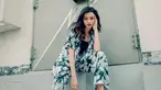 Mengawali karier sejak belia, di usia 8 tahun Adzwa Aurell sudah bermain sinetron Ulat Kepompong yang ditayangkan oleh SCTV. Dalam awal kariernya ia pun memang tidak langsung aktif tiap tahun bermain sinetron. (Liputan6.com/IG/@iniadzwaaurell)