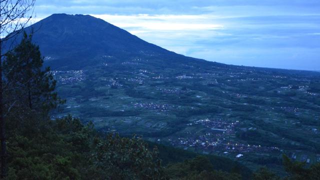 Latar Selfie Seru di Jalur Mudik Alternatif