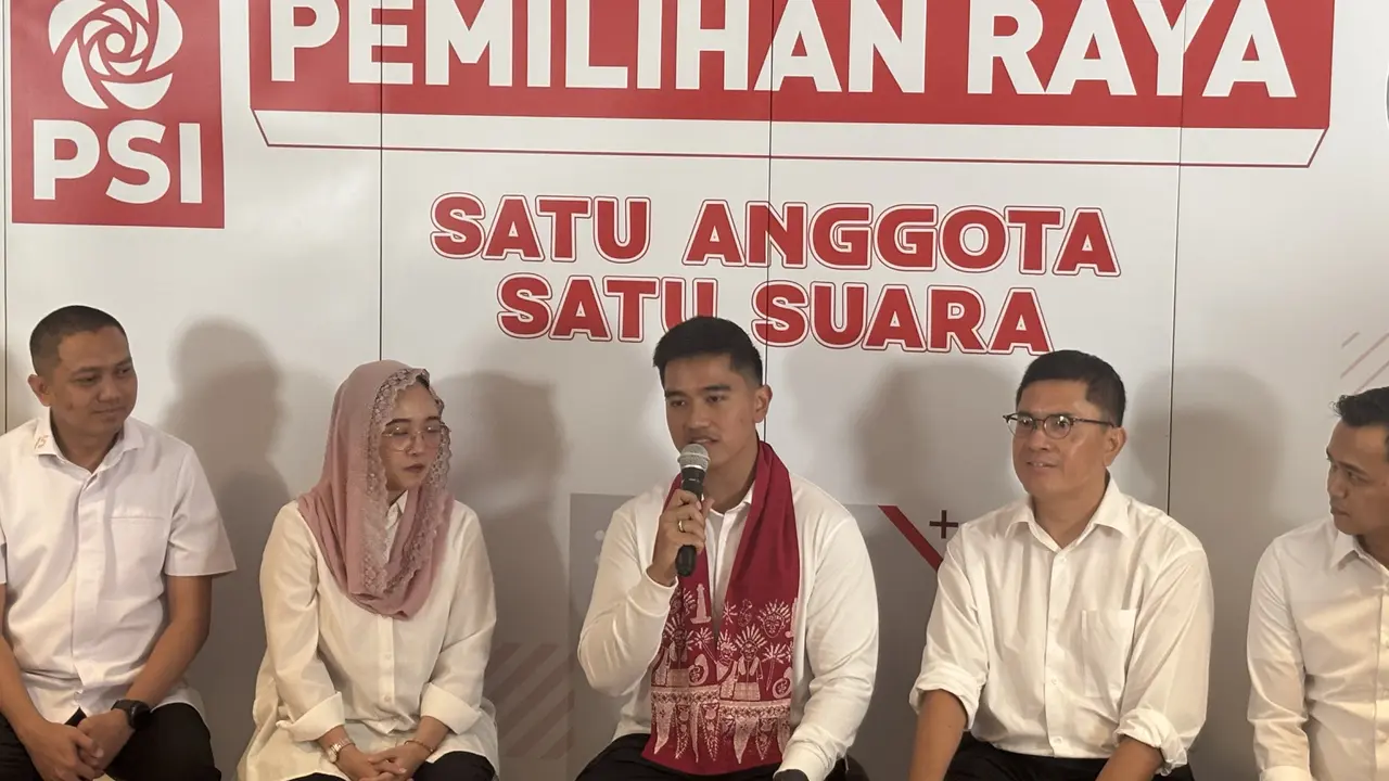 Ketua Umum Partai Solidaritas Indonesia (PSI) Kaesang Pangarep di DPP PSI, Jakarta.