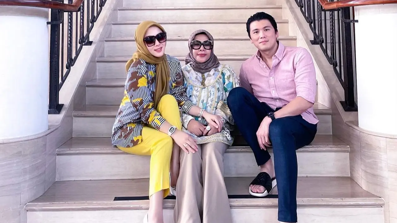 Syahrini (Instagram/princessyahrini)