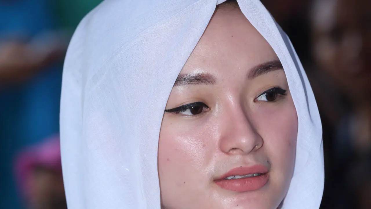 [Bintang] Zaskia Gotik