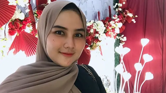 6 Potret Una Maulina, Wanita yang Dikabarkan Dekat dengan Sahrul Gunawan
