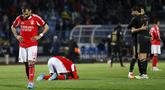 Raut kecewa tak mampu ditutupi oleh para pemain Benfica setelah hanya membawa satu poin dari kandang Casa Pia dalam laga lanjutan Liga Portugal 2025/2026, Senin (06/04/2026). (AFP/Filipe Amorim)