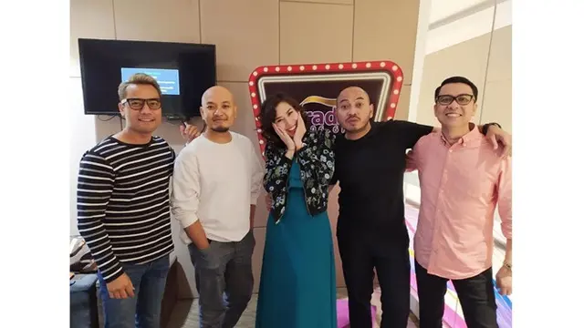 7 Potret Terbaru Anya Dwinov, Siap Lepas Masa Lajang di 2020