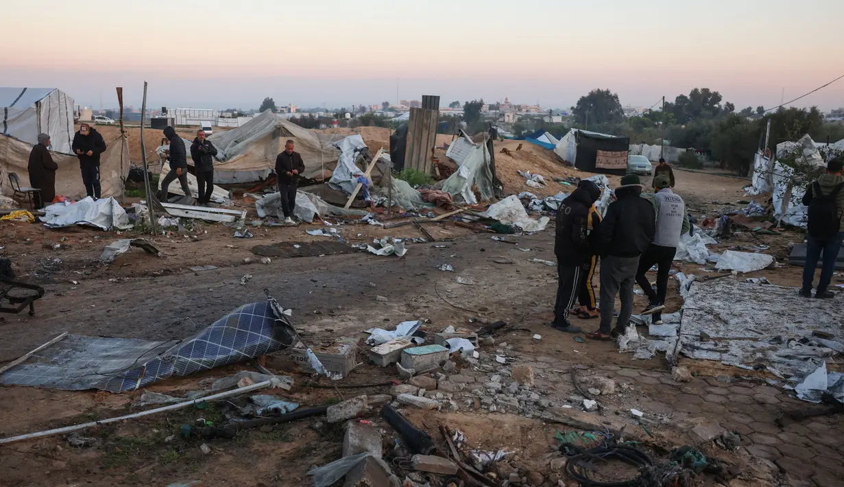 Sebelumnya, pada 1 Januari 2025, Menteri Pertahanan Israel, Israel Katz mengeluarkan peringatan keras bahwa Israel akan mengintensifkan serangannya ke Gaza jika Hamas terus menembakkan roket ke Israel. (BASHAR TALEB/AFP)