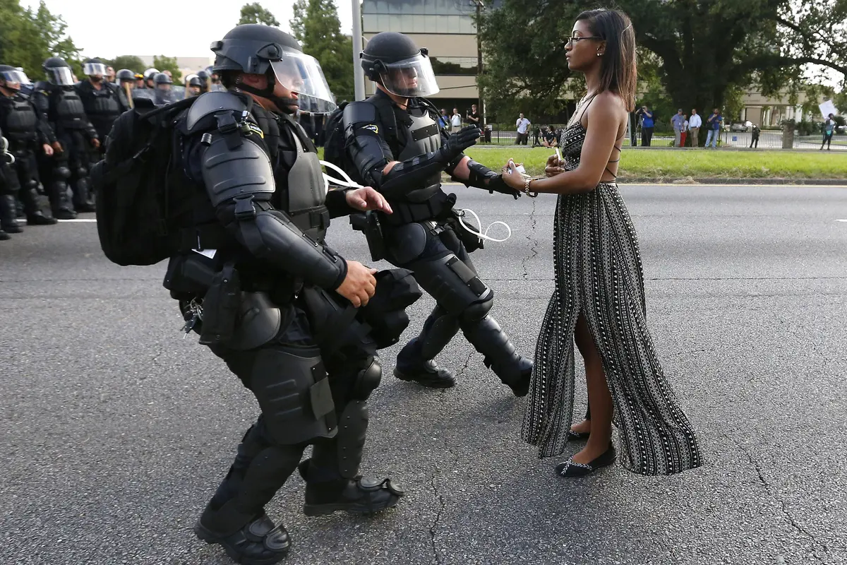 Foto ikonik dalam demonstrasi di Baton Rouge, Louisiana
