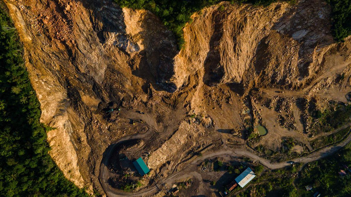 Eksploitasi Tambang Ilegal, Ironi Besar Saat Peringatan Hari Bumi