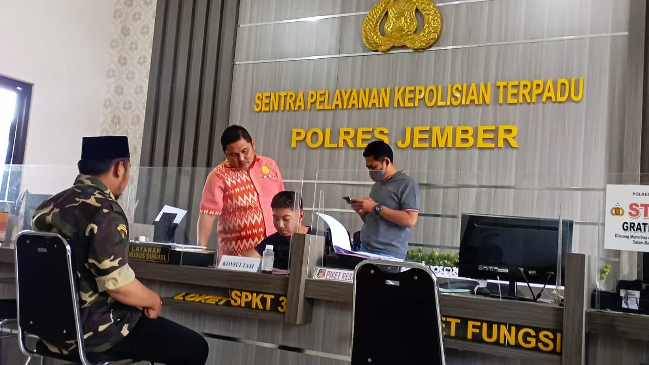 Ketua PC GP Ansor Jember Izzul Ashlah,  menanyakan keberlanjutan  kasus penganiayaan yang menimpah anggotanya (Istimewa)