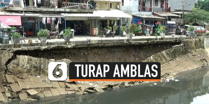 VIDEO: Turap Kali Sunter Amblas Sepanjang 7 Meter